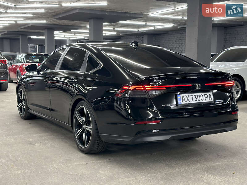Седан Honda Accord 2023 в Харькове