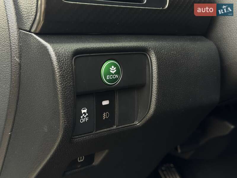 Седан Honda Accord 2016 в Киеве фото 20 Седан Honda Accord 2016 в Киеве