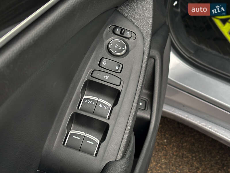 Седан Honda Accord 2022 в Киеве