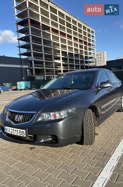 Седан Honda Accord 2004 в Киеве