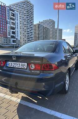 Седан Honda Accord 2004 в Киеве