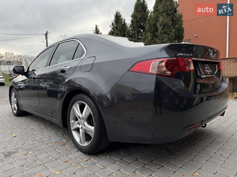 Седан Honda Accord 2012 в Виннице