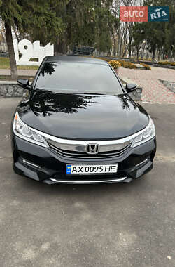 Седан Honda Accord 2016 в Богодухове