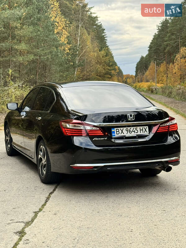 Седан Honda Accord 2017 в Нетішині