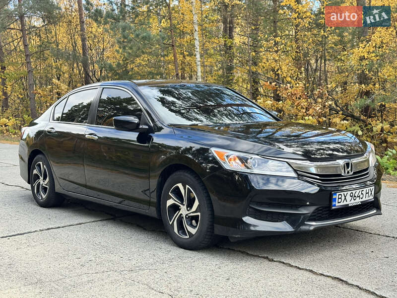 Седан Honda Accord 2017 в Нетішині