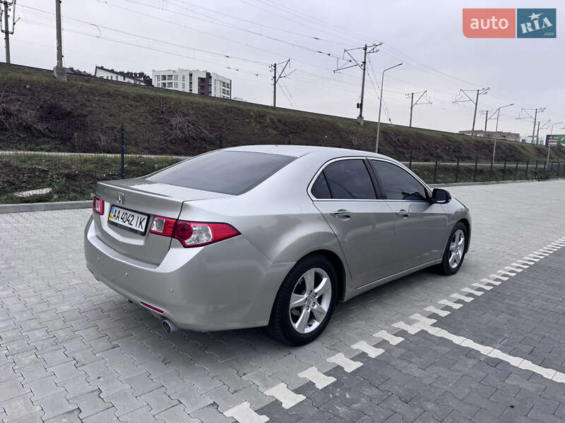 Седан Honda Accord 2008 в Киеве