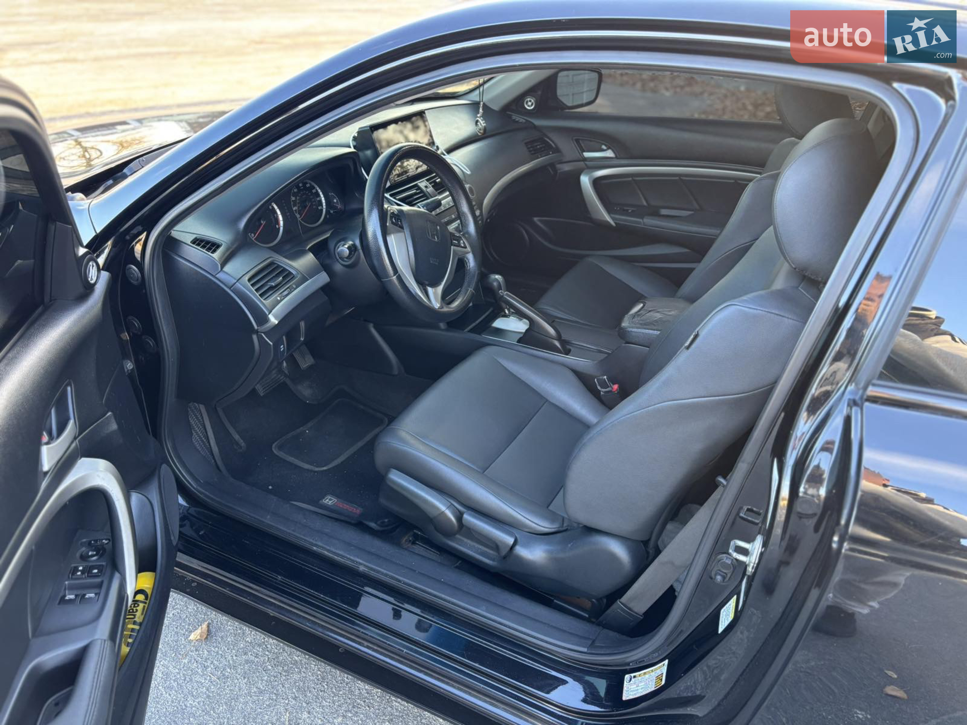 2010 Honda Accord - мініатюра 11