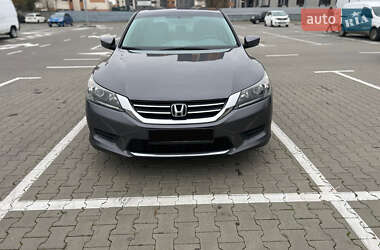 Седан Honda Accord 2014 в Києві
