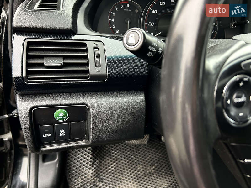 Купе Honda Accord 2015 в Кривом Роге