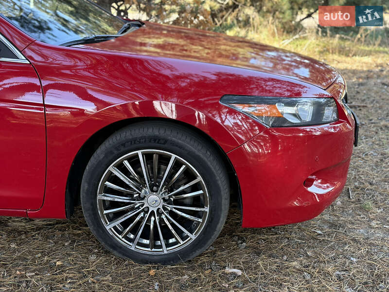 Купе Honda Accord 2008 в Радомышле