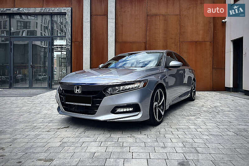 Седан Honda Accord 2018 в Киеве фото Седан Honda Accord 2018 в Киеве