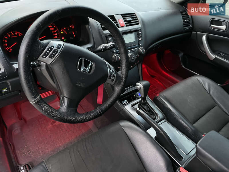 Седан Honda Accord 2005 в Киеве фото 17 Седан Honda Accord 2005 в Киеве