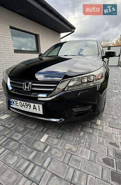 Седан Honda Accord 2013 в Днепре