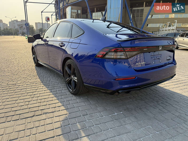 Седан Honda Accord 2023 в Луцке