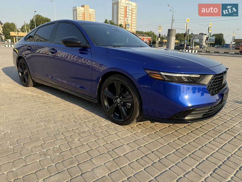 Седан Honda Accord 2023 в Луцке