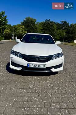 Купе Honda Accord 2016 в Киеве