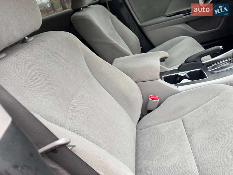 Седан Honda Accord 2013 в Охтирці