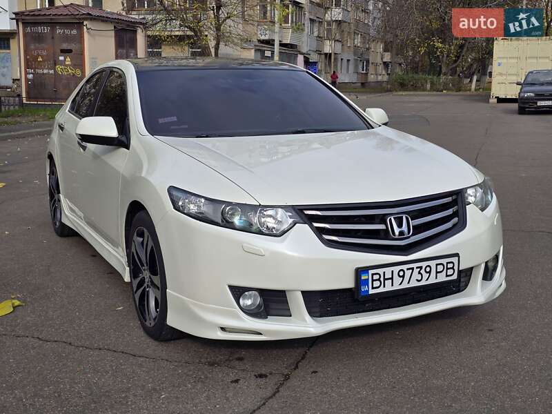 Седан Honda Accord 2010 в Одессе