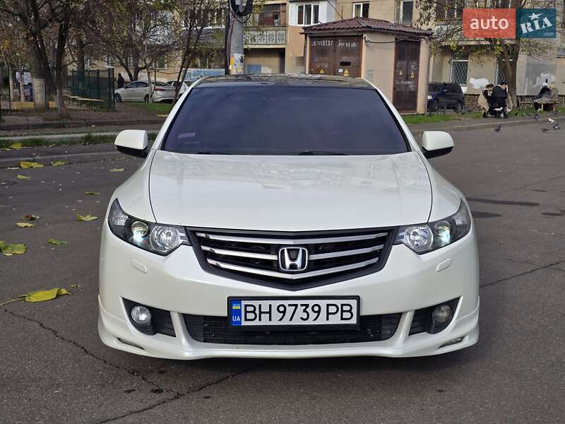 Седан Honda Accord 2010 в Одессе