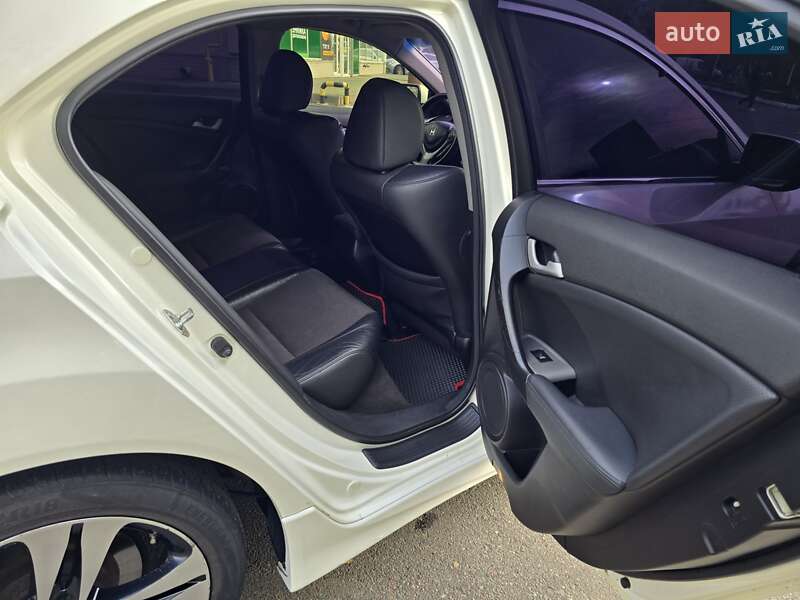 Седан Honda Accord 2010 в Одессе