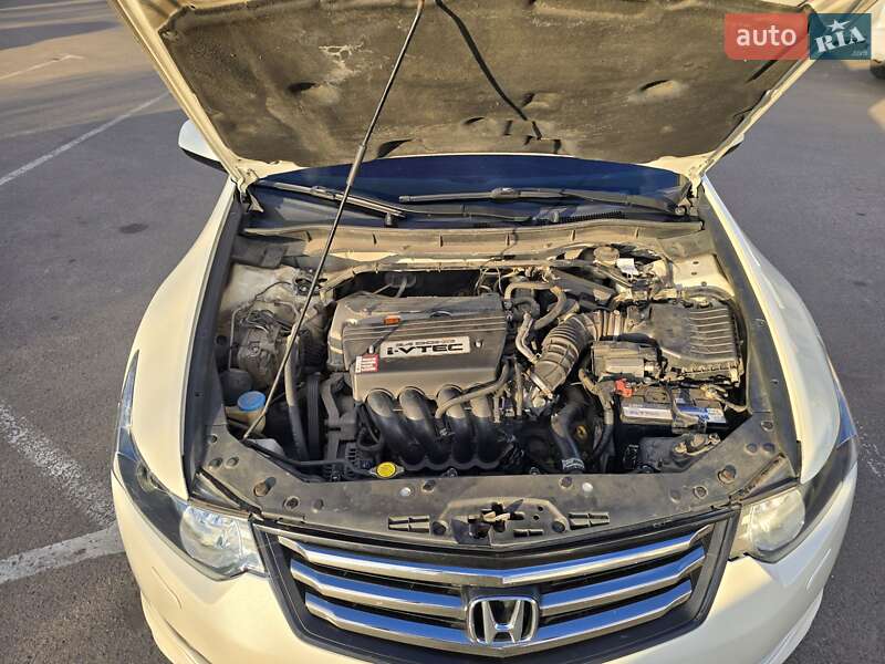 Седан Honda Accord 2010 в Одессе