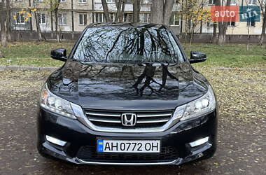 Седан Honda Accord 2013 в Киеве