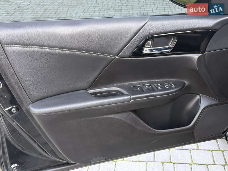 Седан Honda Accord 2015 в Ровно фото 42 Седан Honda Accord 2015 в Ровно
