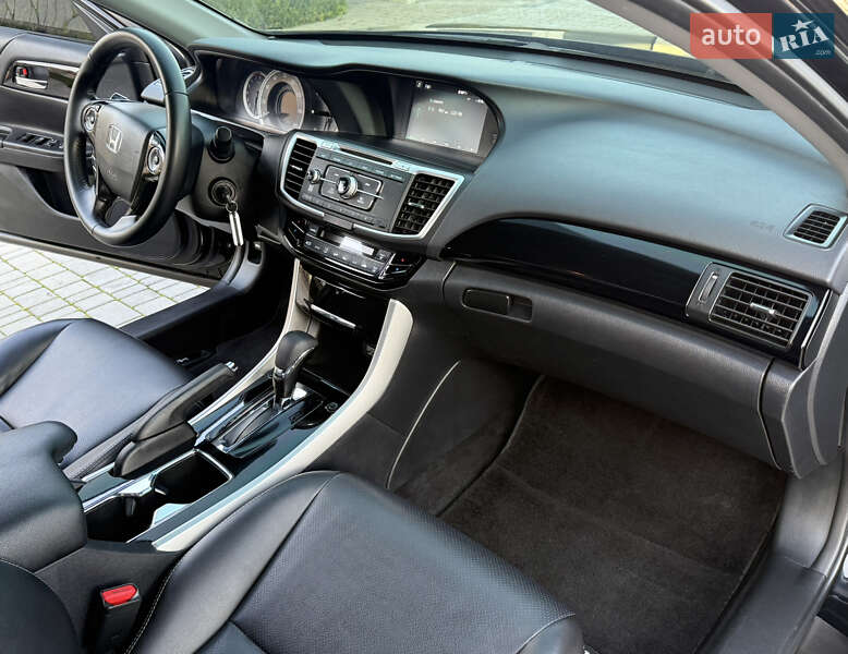 Седан Honda Accord 2015 в Ровно фото 51 Седан Honda Accord 2015 в Ровно