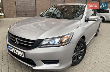 Седан Honda Accord 2014 в Житомире