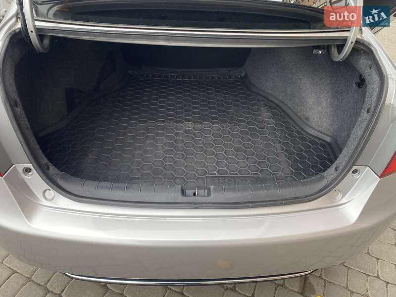 Седан Honda Accord 2014 в Житомире фото 24 Седан Honda Accord 2014 в Житомире