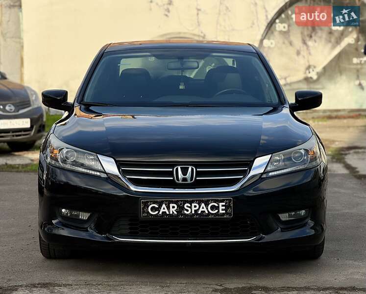 Седан Honda Accord 2015 в Одессе