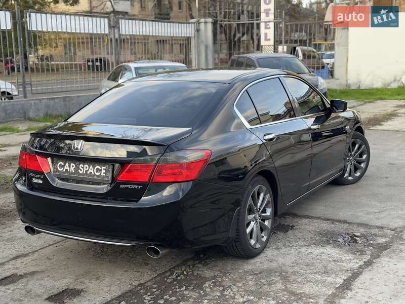 Седан Honda Accord 2015 в Одессе