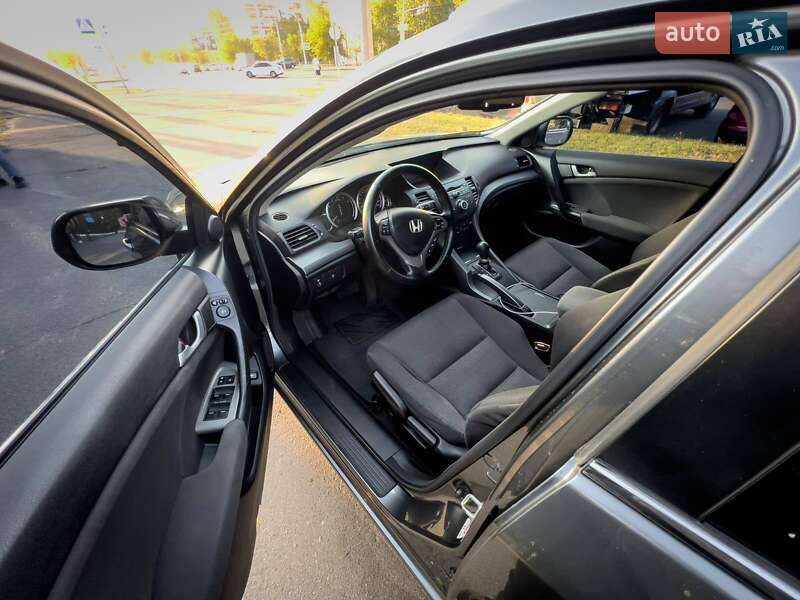 Седан Honda Accord 2009 в Киеве