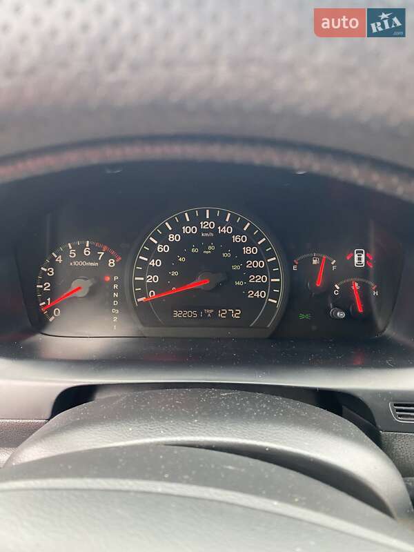 Седан Honda Accord 2004 в Киеве фото 7 Седан Honda Accord 2004 в Киеве