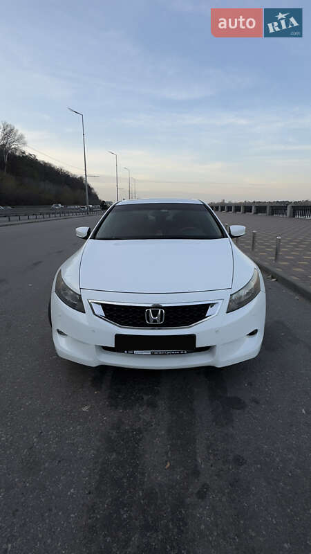 Купе Honda Accord 2008 в Киеве