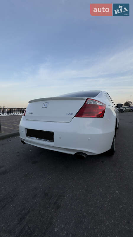 Купе Honda Accord 2008 в Киеве