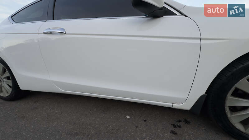 Купе Honda Accord 2008 в Киеве