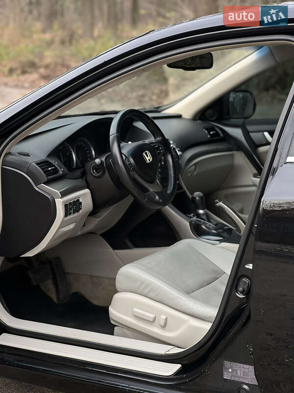 Седан Honda Accord 2008 в Києві