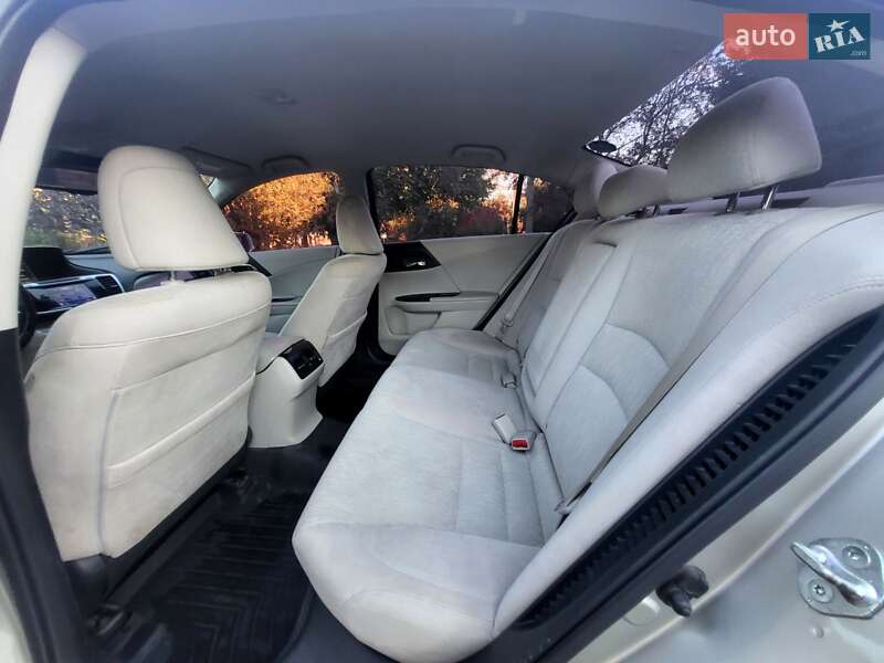 Седан Honda Accord 2013 в Запорожье