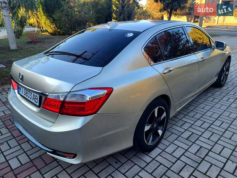 Седан Honda Accord 2013 в Запорожье