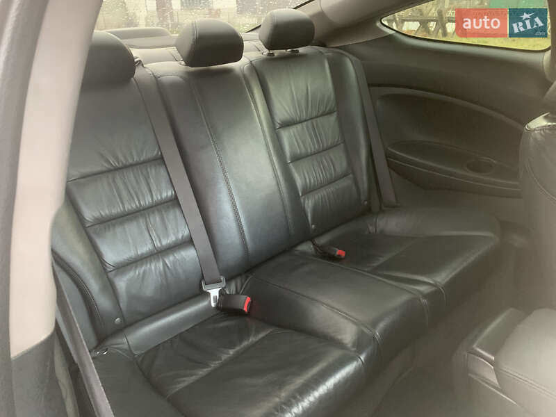Купе Honda Accord 2008 в Киеве
