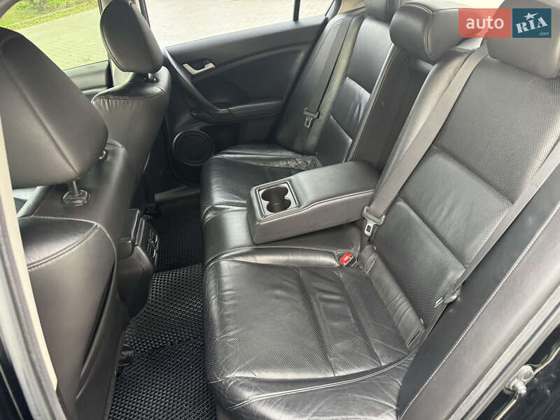 Седан Honda Accord 2008 в Черноморске