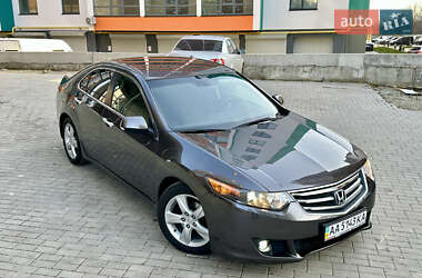 Седан Honda Accord 2010 в Житомирі
