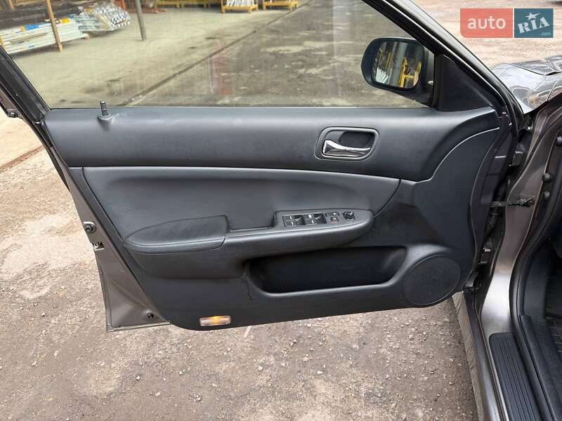 Седан Honda Accord 2006 в Харькове