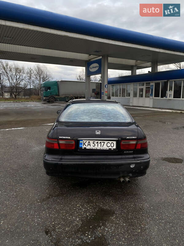 Седан Honda Accord 1997 в Ивано-Франковске