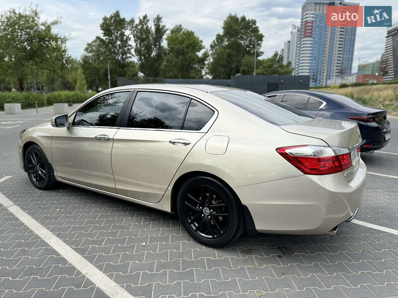 Седан Honda Accord 2013 в Киеве фото 4 Седан Honda Accord 2013 в Киеве