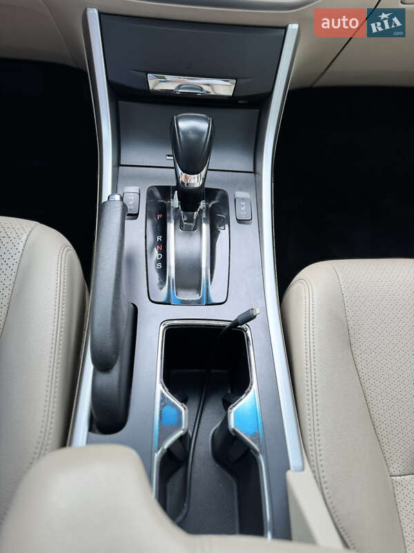 Седан Honda Accord 2013 в Киеве фото 11 Седан Honda Accord 2013 в Киеве