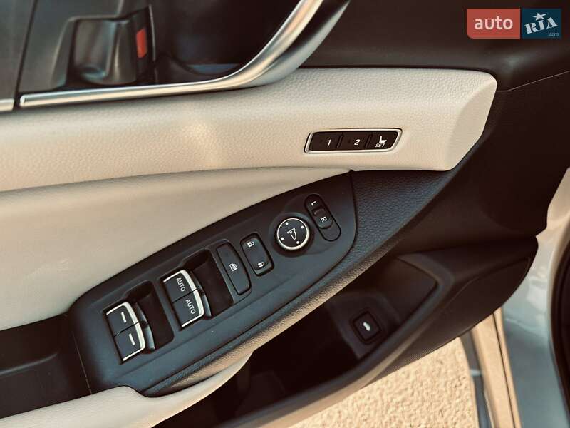 Седан Honda Accord 2018 в Киеве фото 10 Седан Honda Accord 2018 в Киеве