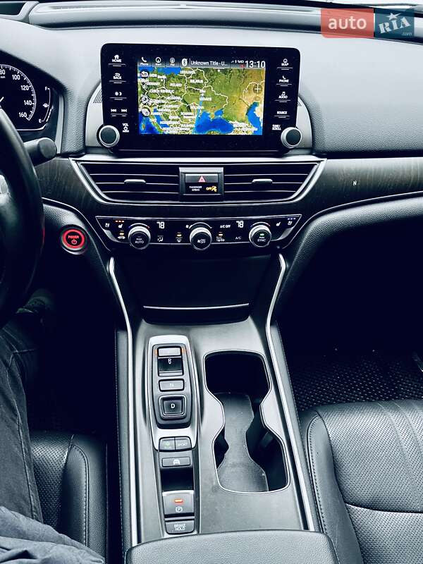 Седан Honda Accord 2019 в Киеве