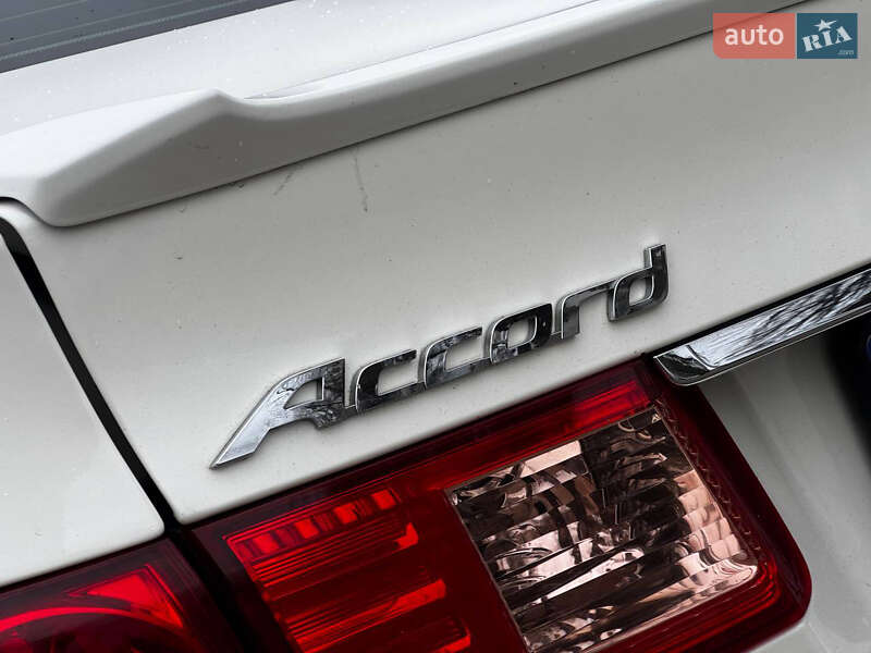 Седан Honda Accord 2012 в Ахтырке